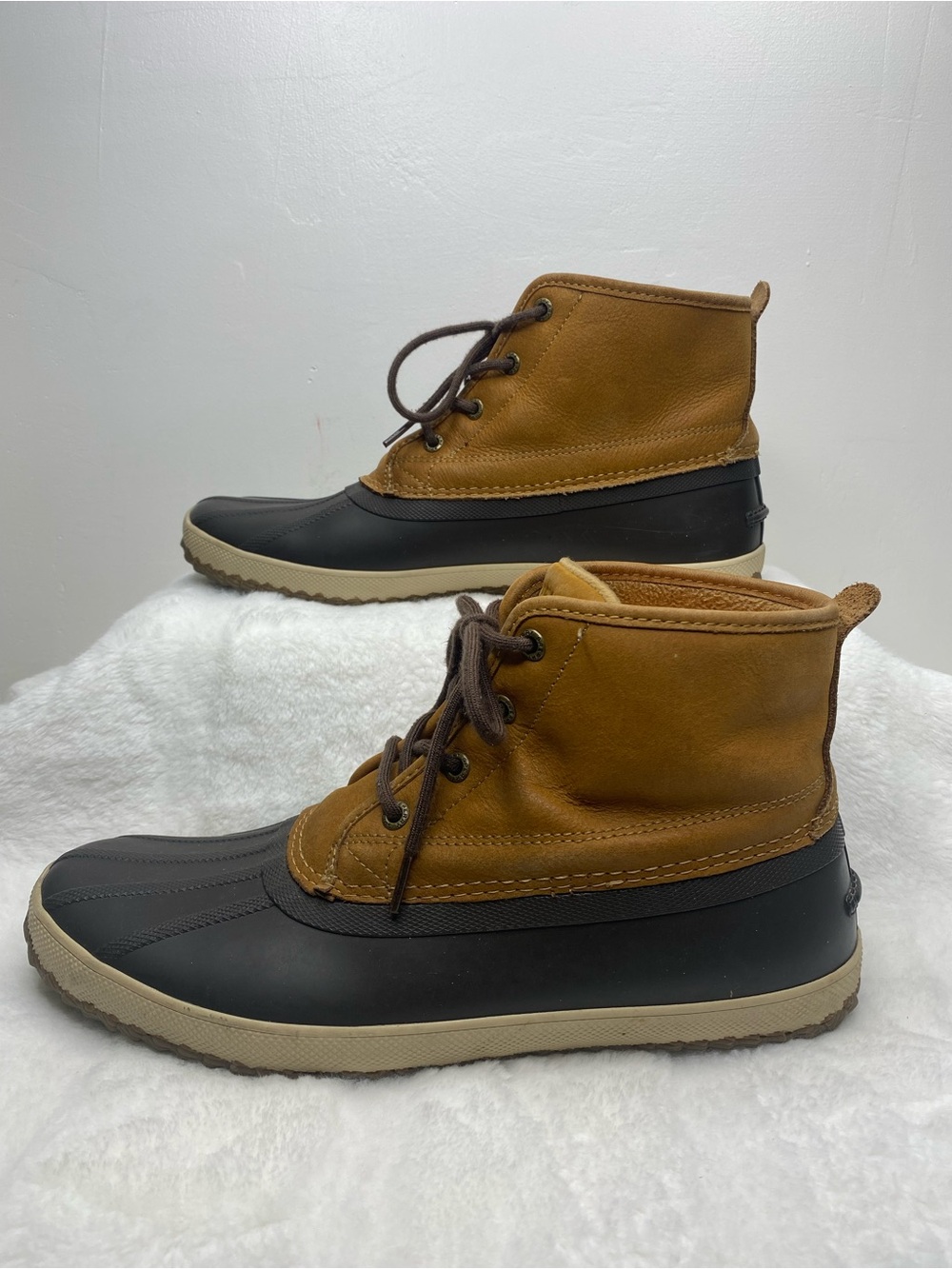 Sperry Breakwater Duck Boot Men's Two-Tone Brown and Black Lace-Up Duck Boots